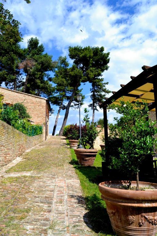 Mons Major Relais Montemaggiore al Metauro Exterior foto